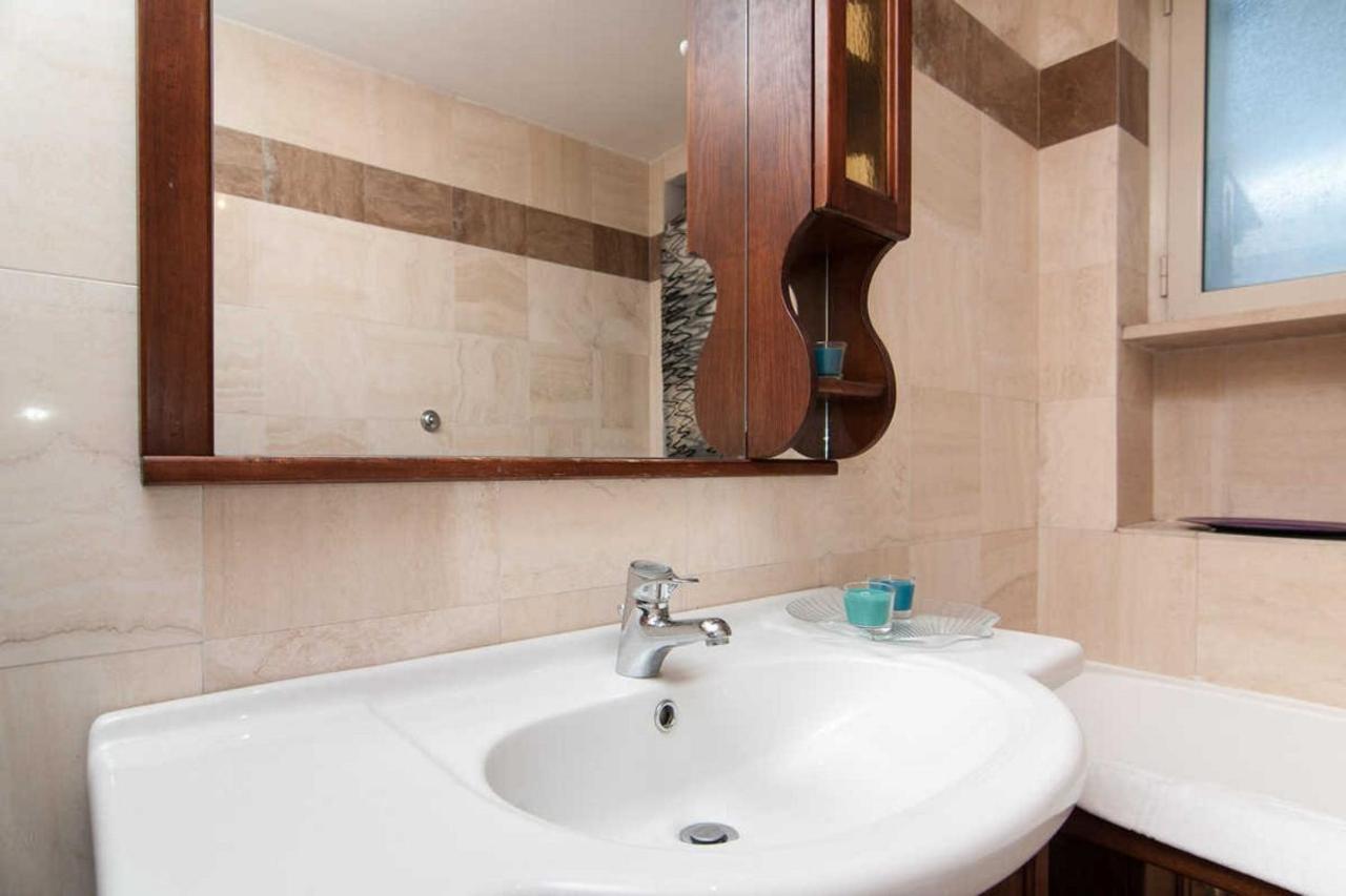 Termini Colosseum apartment Rome Bagian luar foto